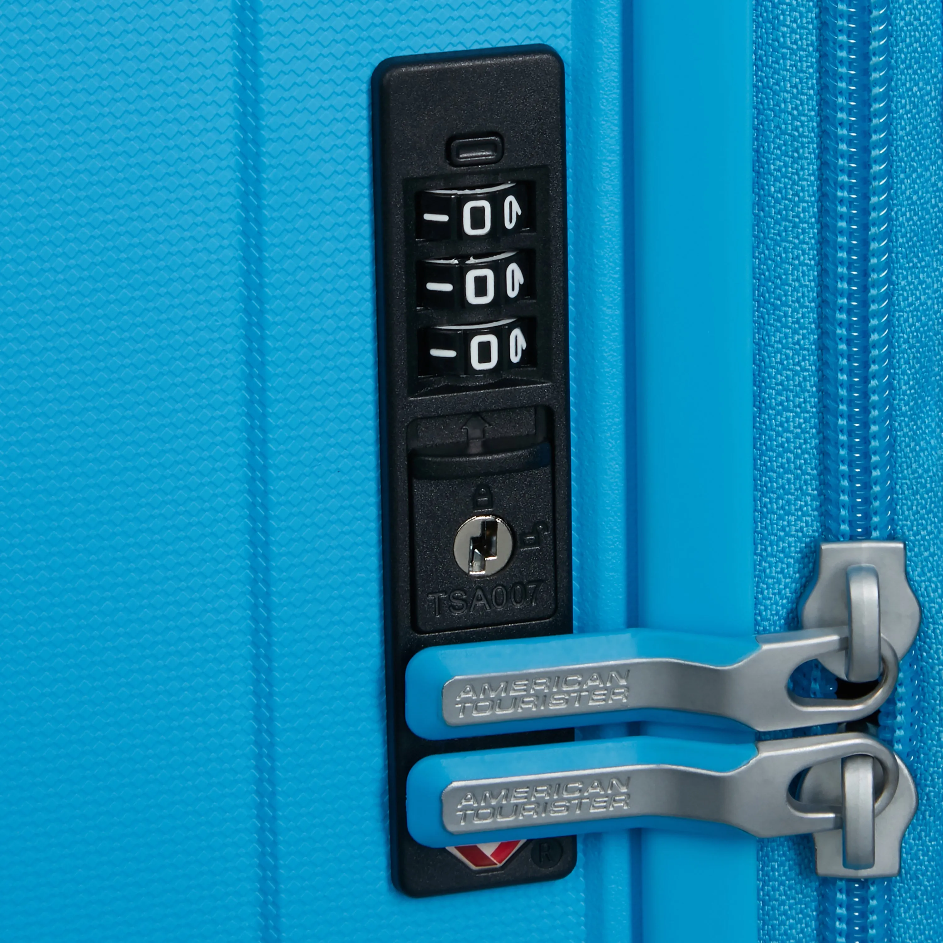 American Tourister Rejoy Spinner Expandable Large Luggage
