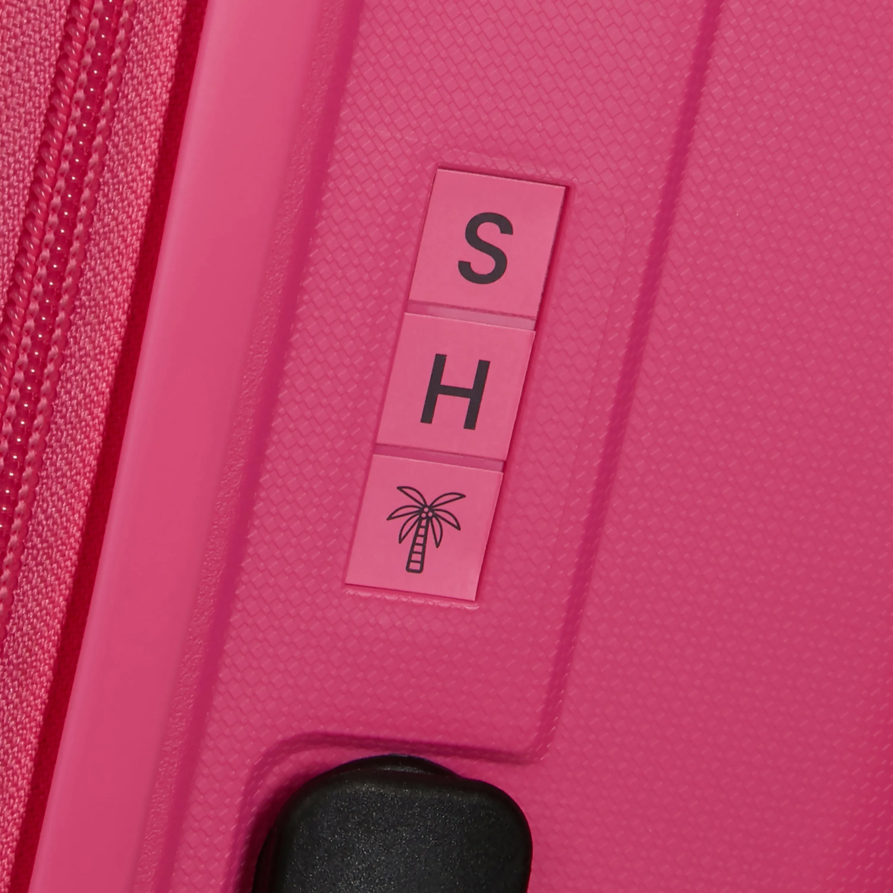 American Tourister Rejoy Spinner Expandable Large Luggage
