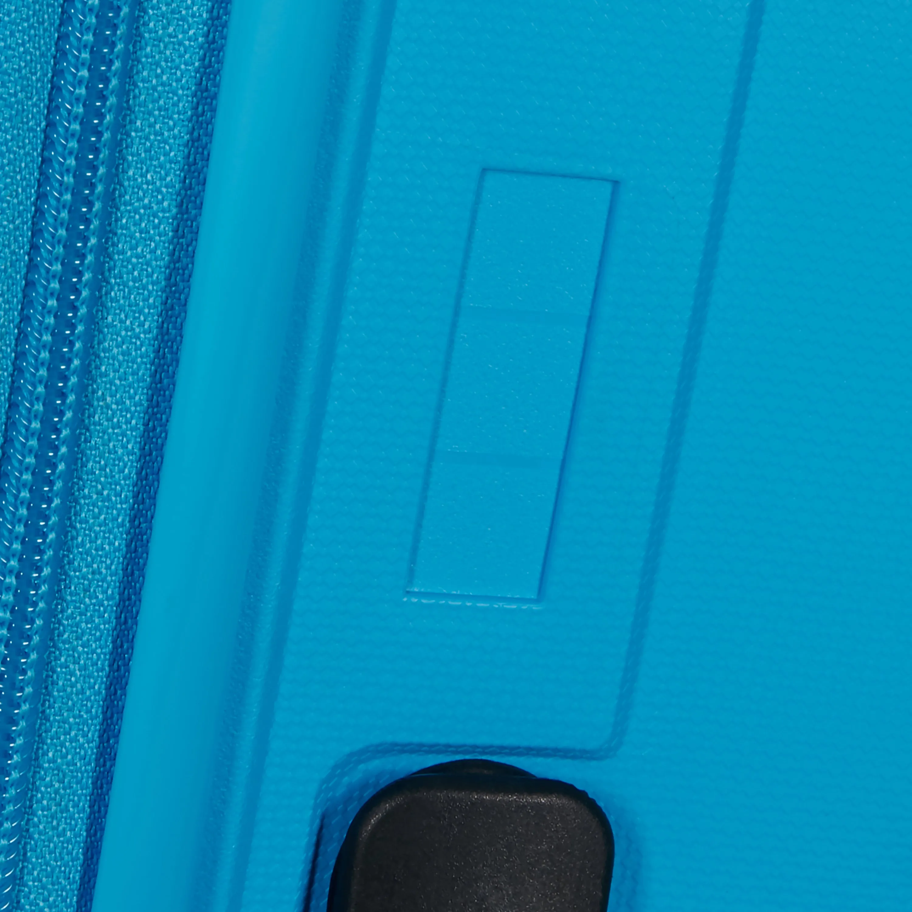 American Tourister Rejoy Spinner Expandable Large Luggage