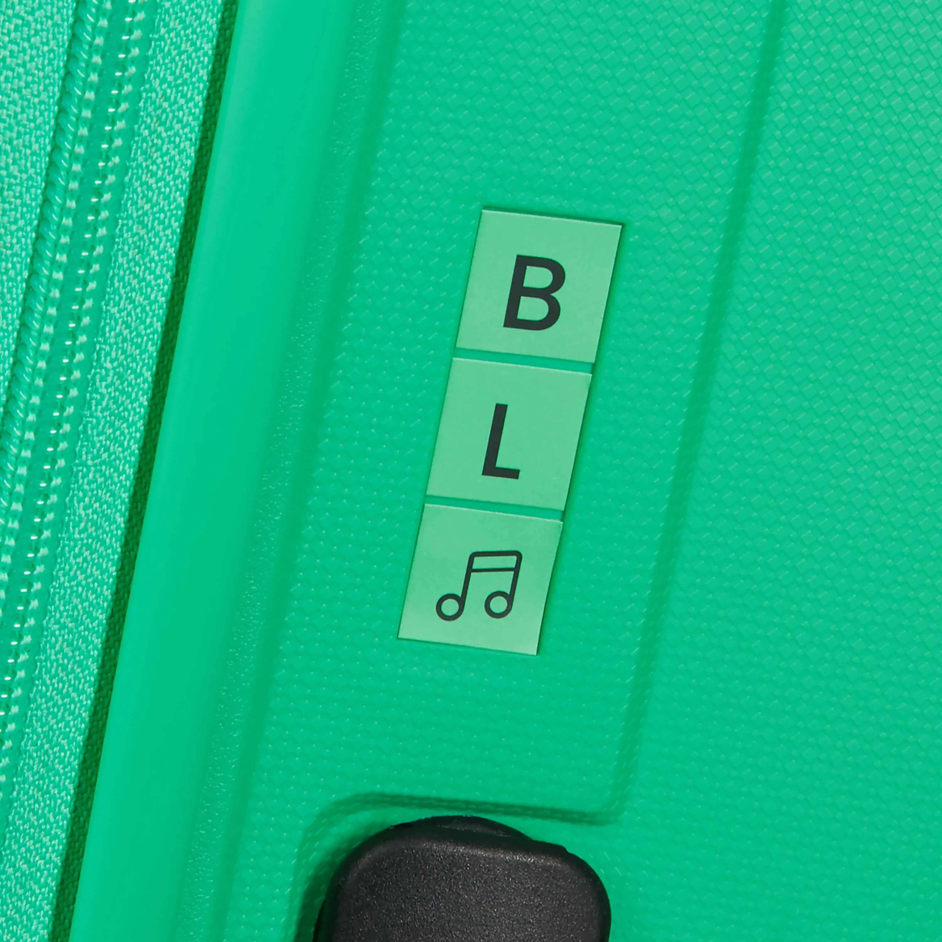 American Tourister Rejoy Spinner Expandable Large Luggage