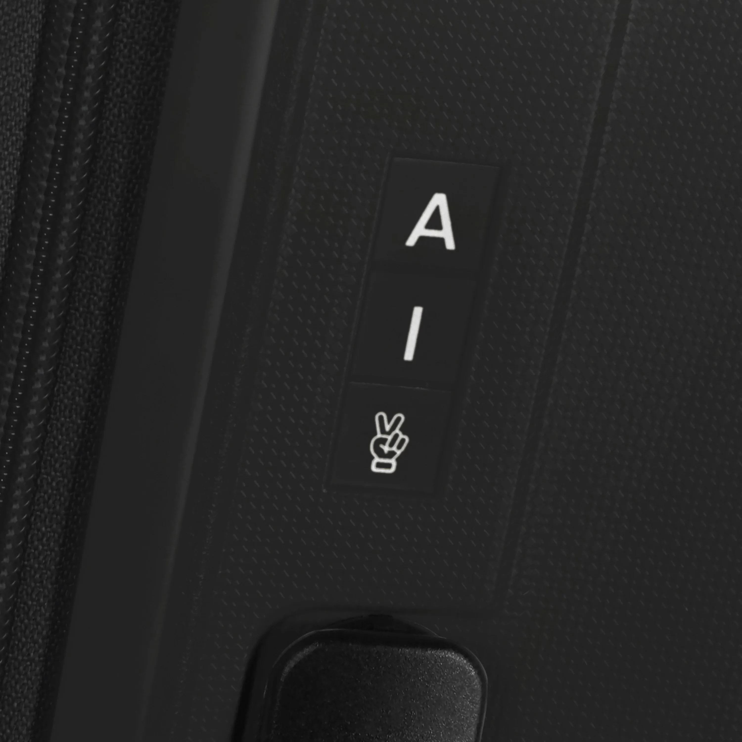 American Tourister Rejoy Spinner Expandable Large Luggage