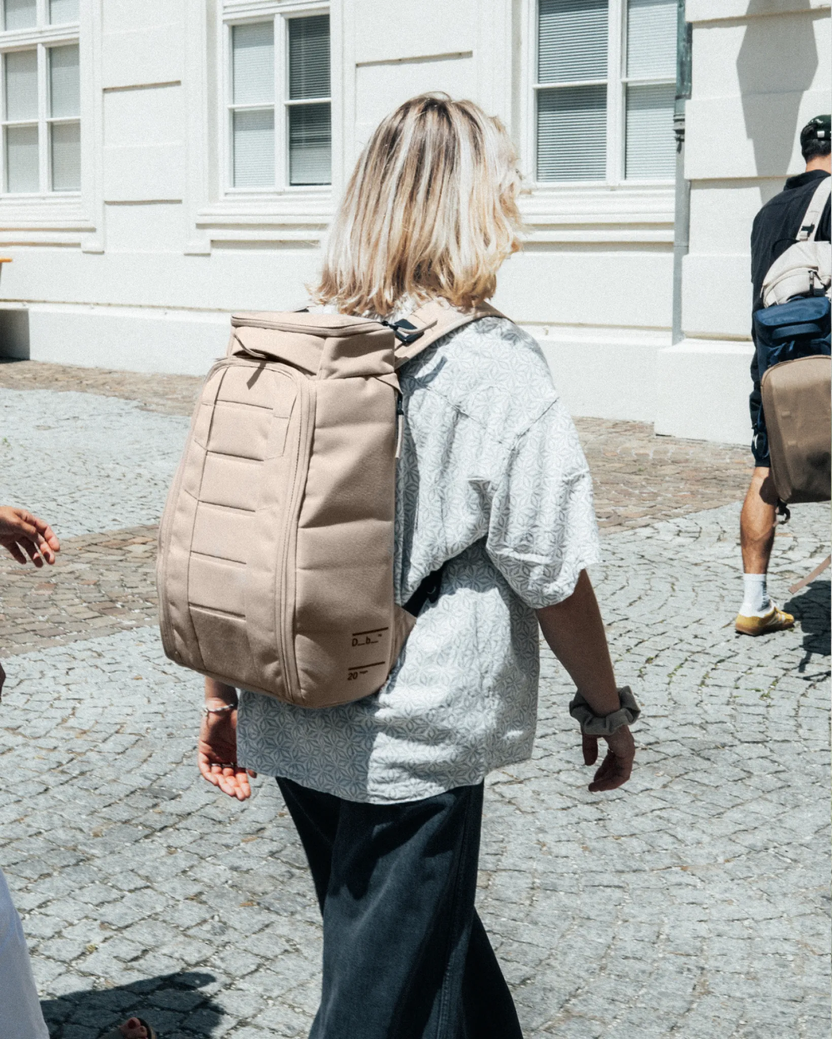 D_b_ Hugger Backpack 20L