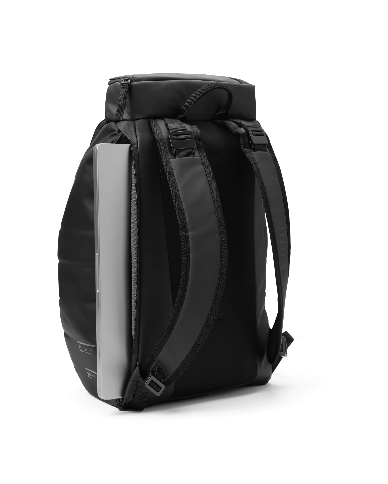 D_b_ Hugger Backpack 20L