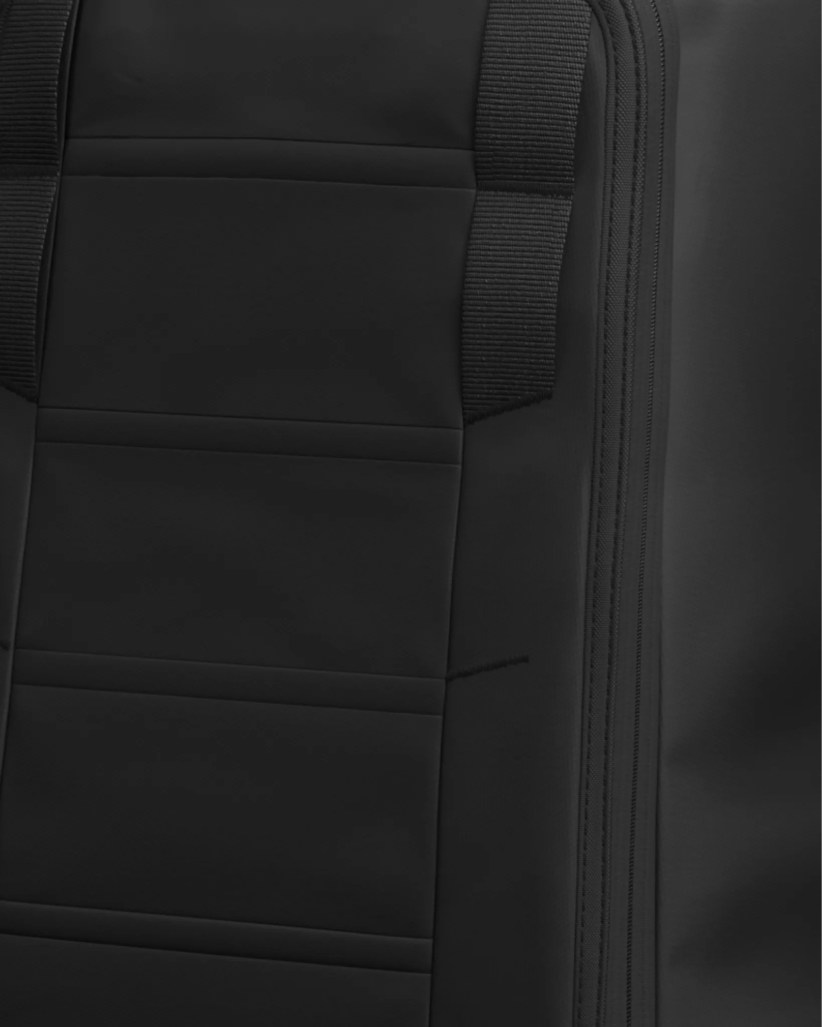 D_b_ Hugger Backpack 20L