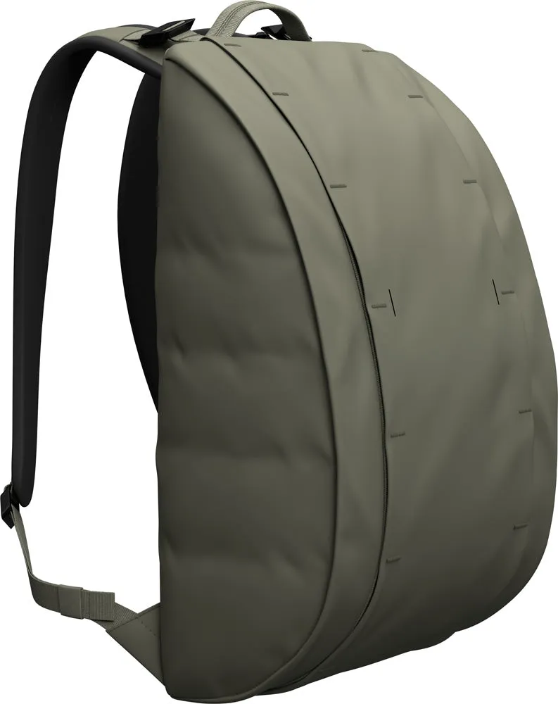 D_b_ Hugger Base Backpack, 15L