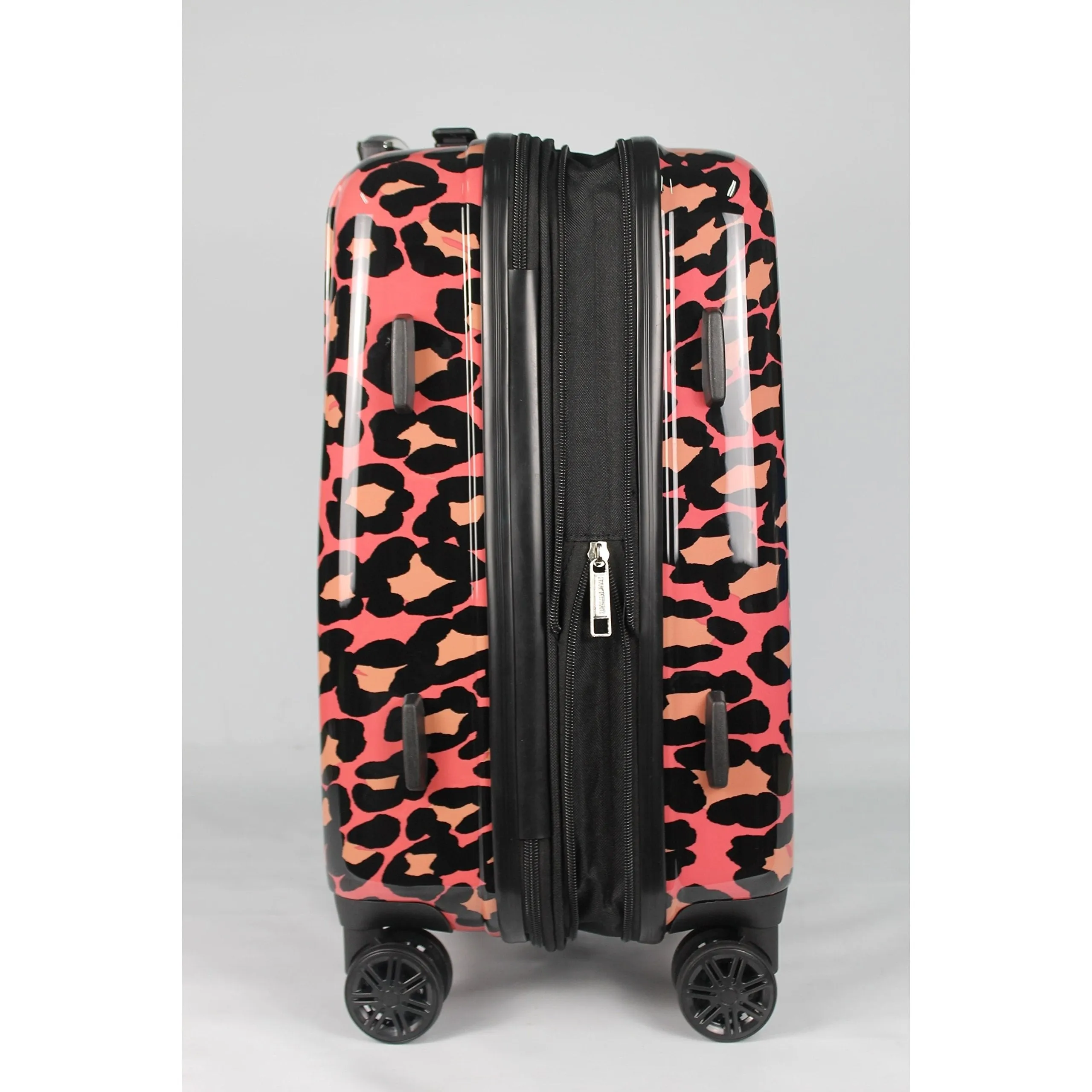 Isaac Mizrahi Gabby 26" 4-Wheel Carry-On Luggage