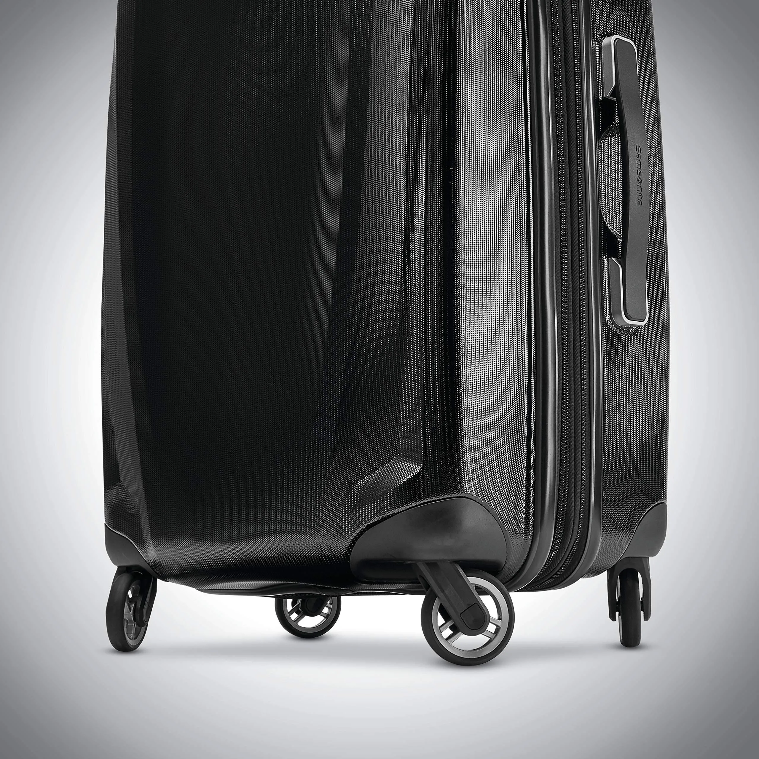 Samsonite Winfield 3 DLX 3 Piece Set (20"/24"/28") 4-Wheel Luggage Set