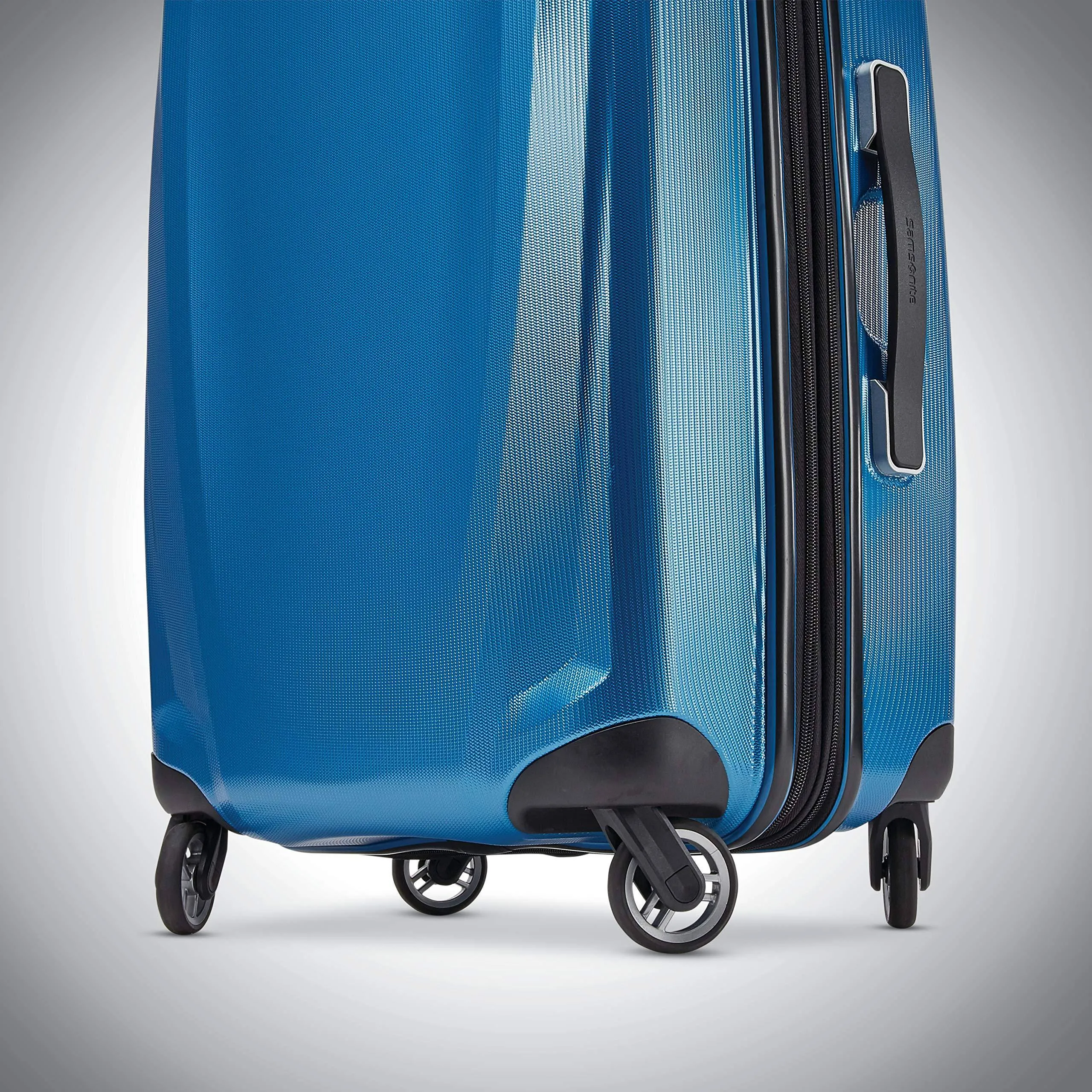 Samsonite Winfield 3 DLX 3 Piece Set (20"/24"/28") 4-Wheel Luggage Set